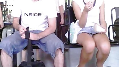 Saya menyaksikan porn jepang 3gp awal nyeri di pergelangan tangan saya gelang datang